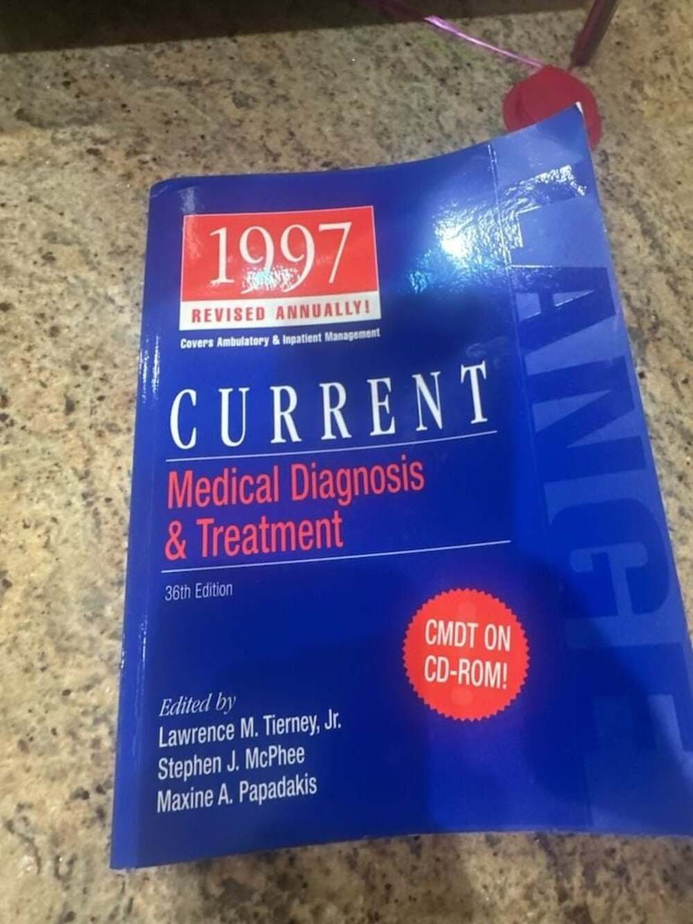 1997 Current Medical Diagnosis & Treatment 36th Edition Lange